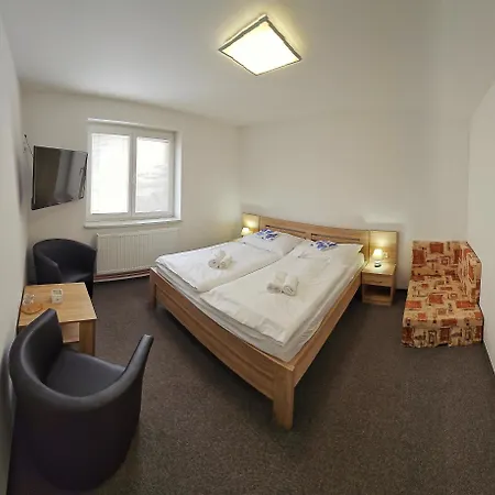 Casa de hóspedes Motorest-pension U Hrachu,s.r.o. 3*