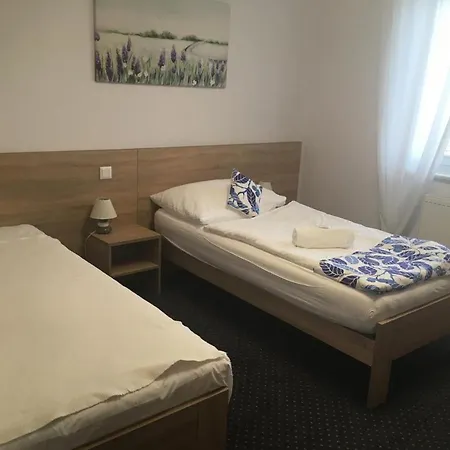 Motorest-pension U Hrachu,s.r.o. Klatovy